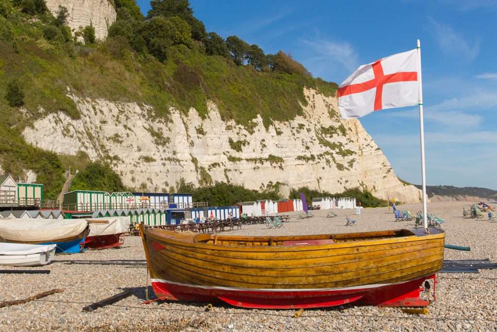 bandiera inglese su piccola imbarcazione