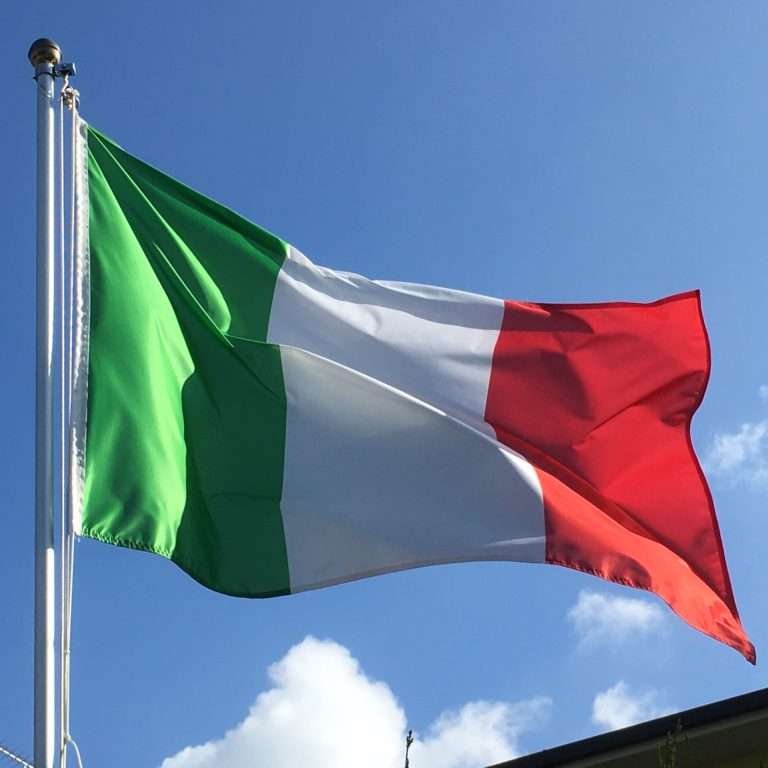 bandiera italia cielo