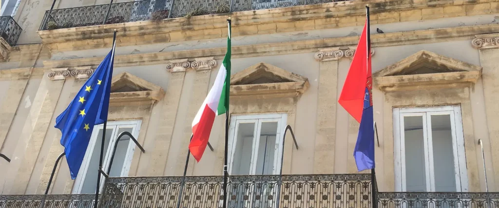Esposizione 3 bandiere